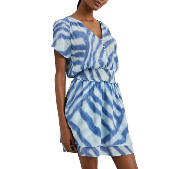 NEW RAILS karla dress in blue watercolor stripes - Picture 2 of 4